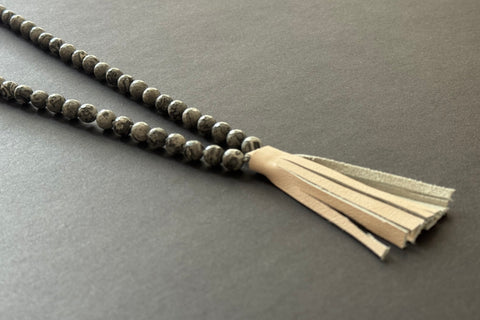 MALA GREY AGATE & OFF WHITE LEATHER TASSEL