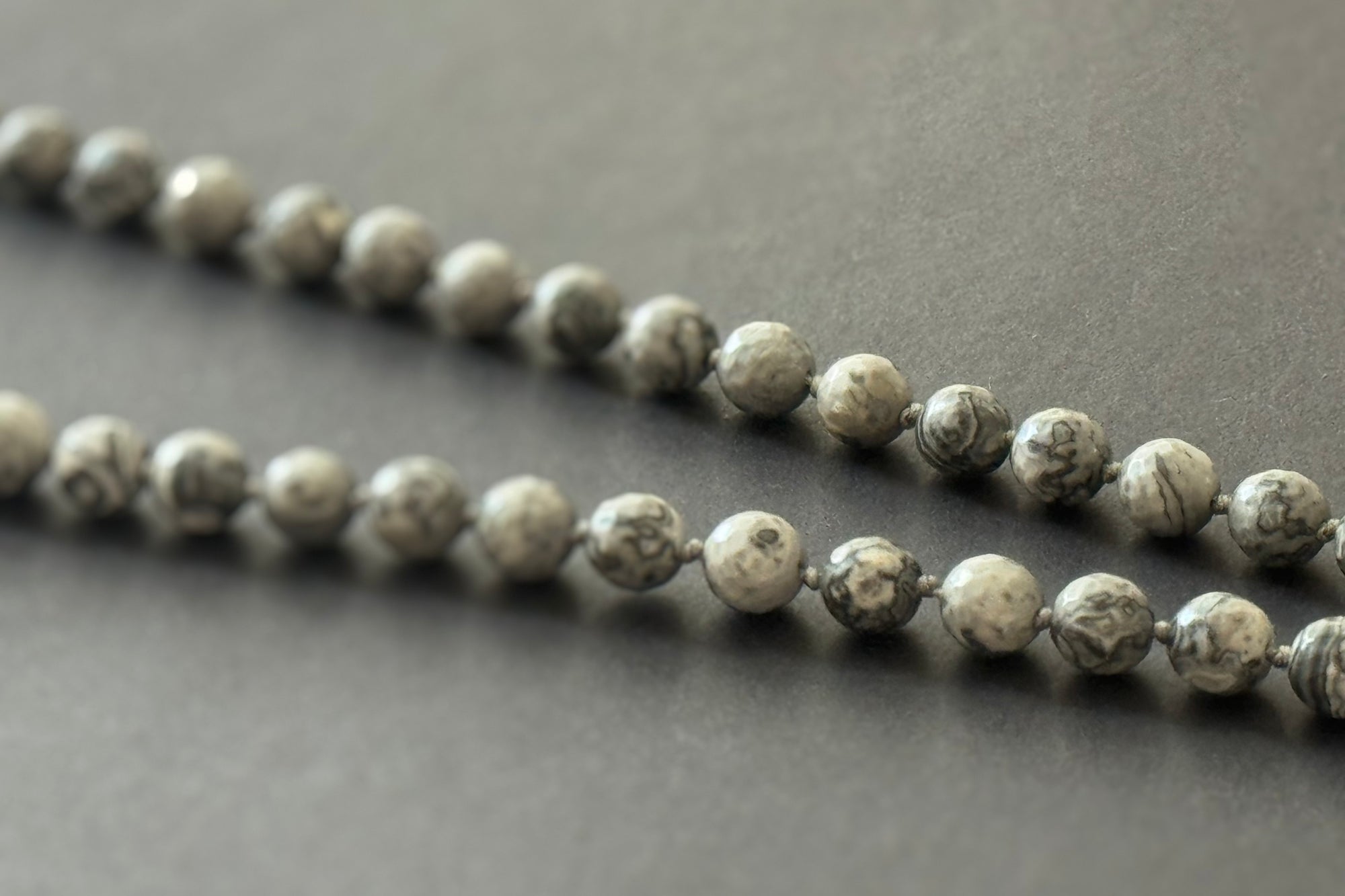 MALA GREY AGATE & OFF WHITE LEATHER TASSEL