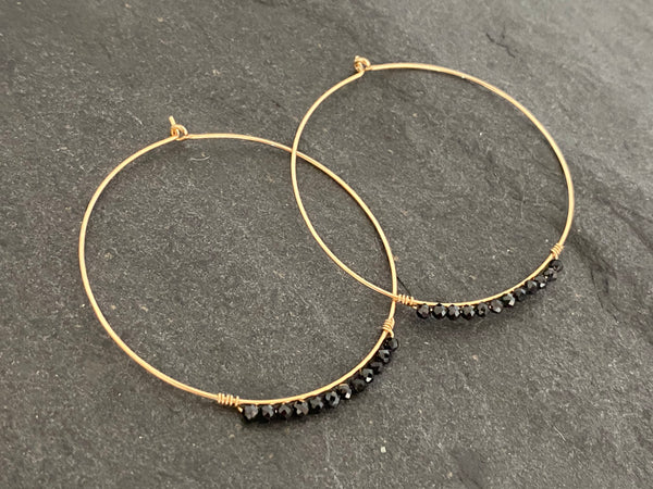 EARRING HOOP BLACK SPINEL