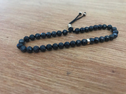 BLACK SAPPHIRE BRACELET